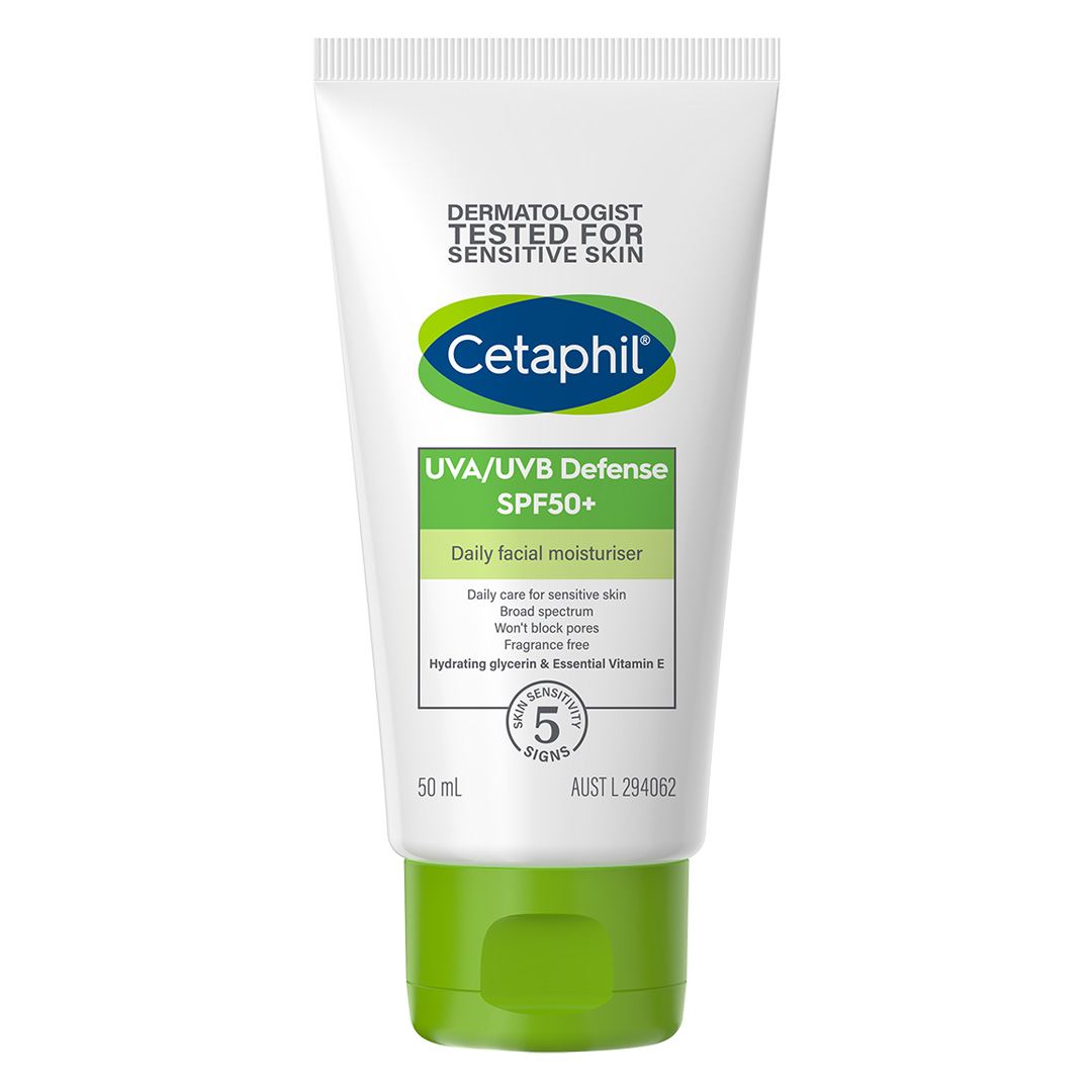 TUA KEM CHỐNG NẮNG CETAPHIL VỚI DÒNG CHỮ NỔI BẬT TRÊN NỀN XANH TRẮNG