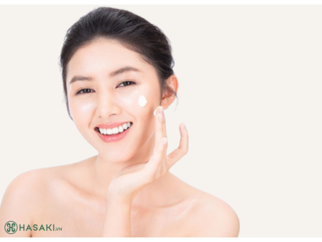 Top 8 Sản Phẩm Retinol Dành Cho Da Khô Hiệu Quả Nhất