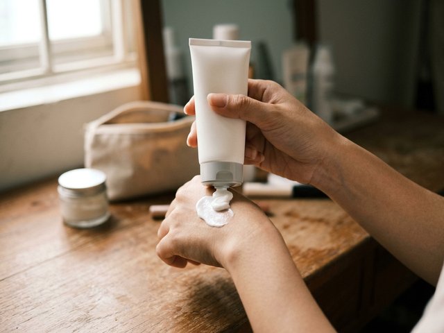 Mã vạch và mã QR có giúp xác thực kem chống nắng chính hãng không?