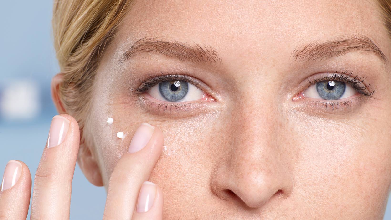 Kem Dưỡng Mắt Clinique All About Eyes Rich an toàn khi sử dụng cho da vùng mắt nhạy cảm