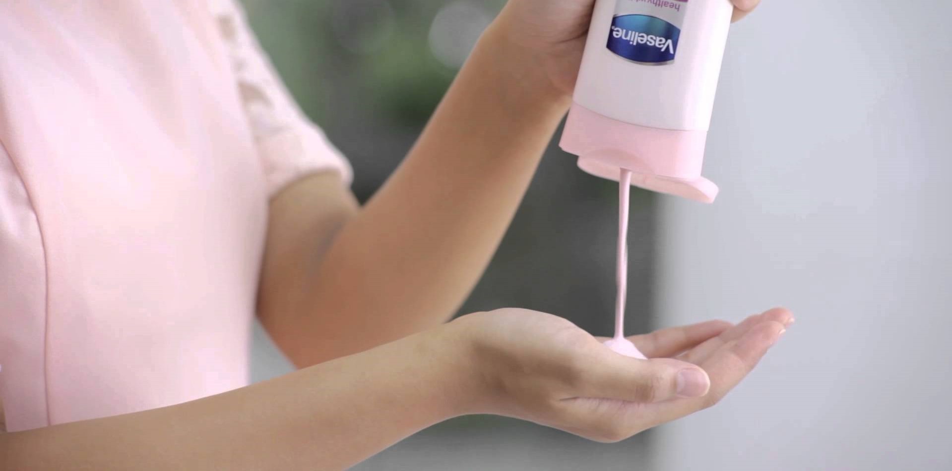 Sữa Dưỡng Thể Vaseline Healthy White Perfect 10 AHA & Pro-Retinol